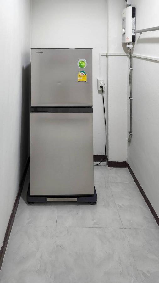 Apartment A4 Dindaeng バンコク都 エクステリア 写真